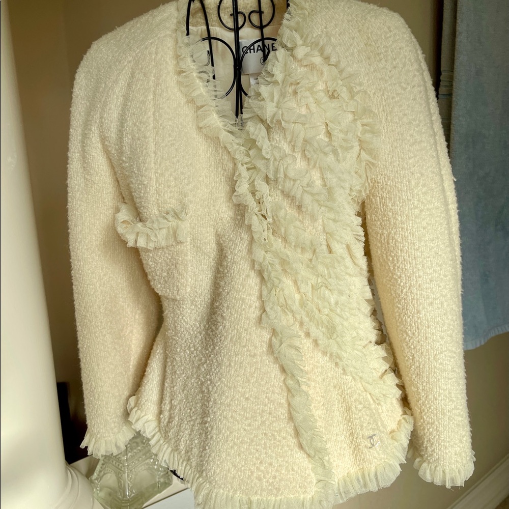 Chanel Jacket Blazer Ivory Creme 38 6 Pearl Tuille